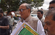 Thank Gadkari for aggressive MLA buying: Digvijaya to Parrikar